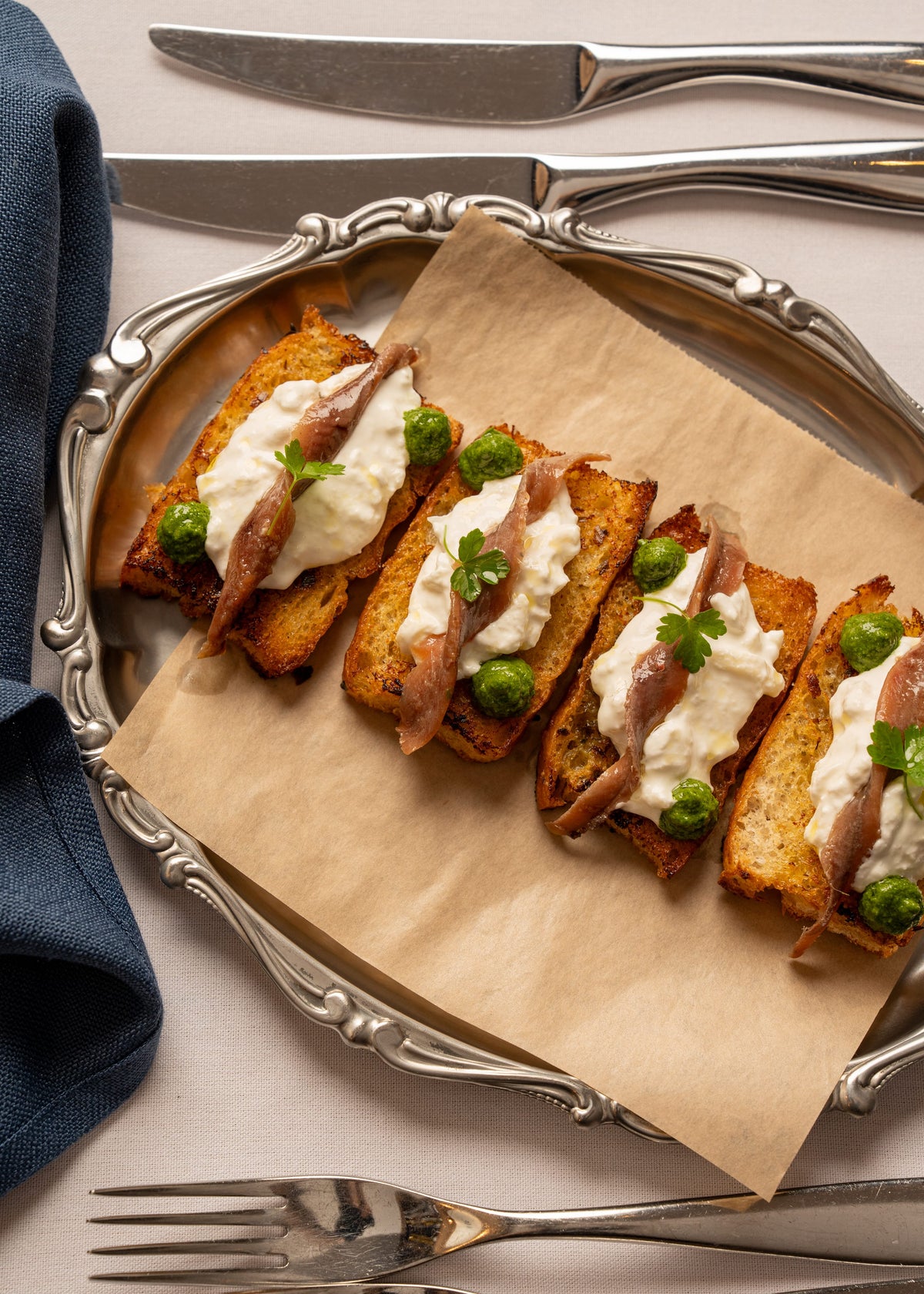 Focaccina, cantabrian anchovies, stracciatella