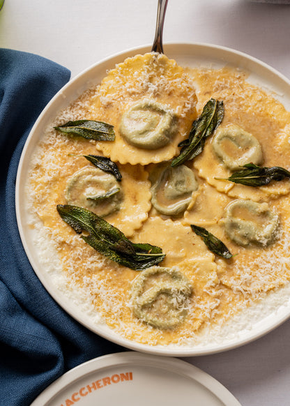 Tortellini spinach, parmigiano, leek puree &amp; sage